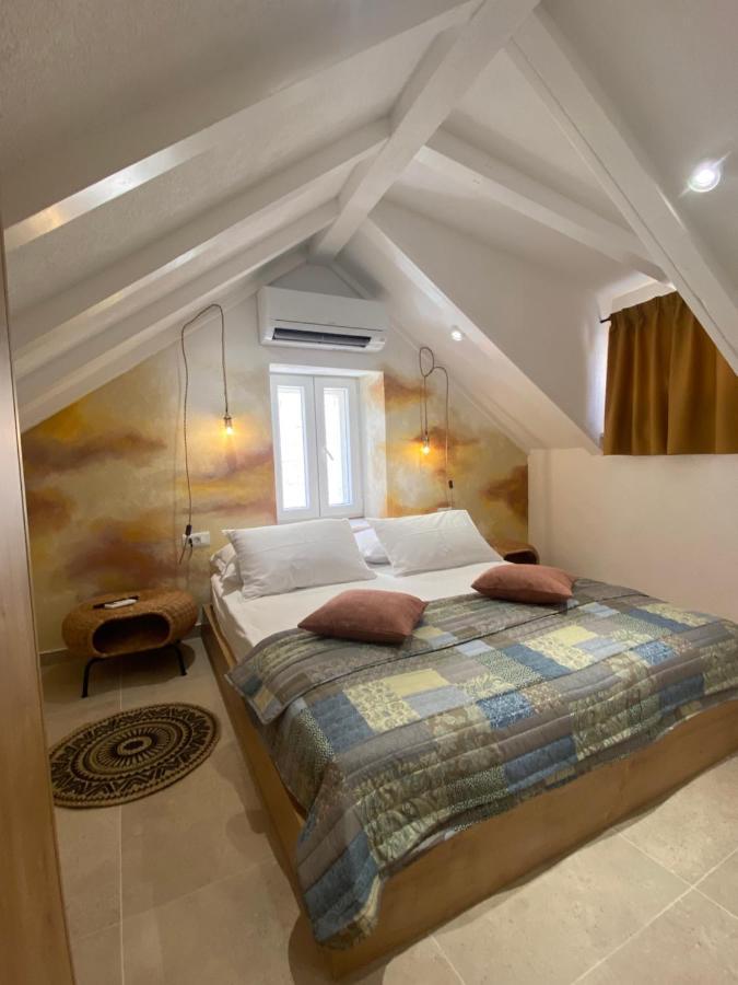 House Malena - Rooms Vis Exterior foto